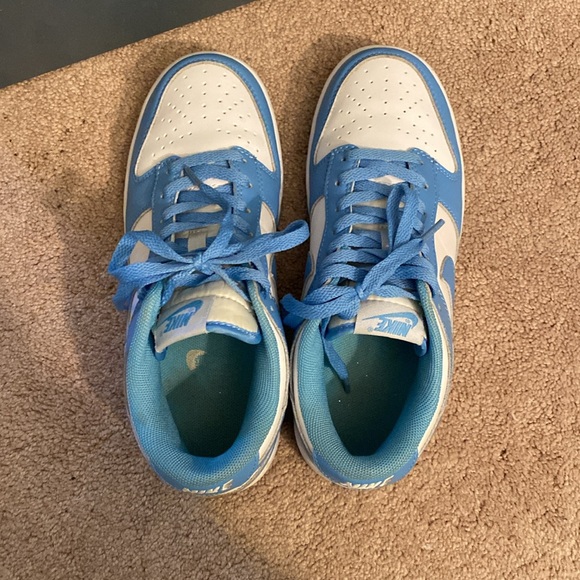 UNC nike dunk lows - Picture 2 of 3